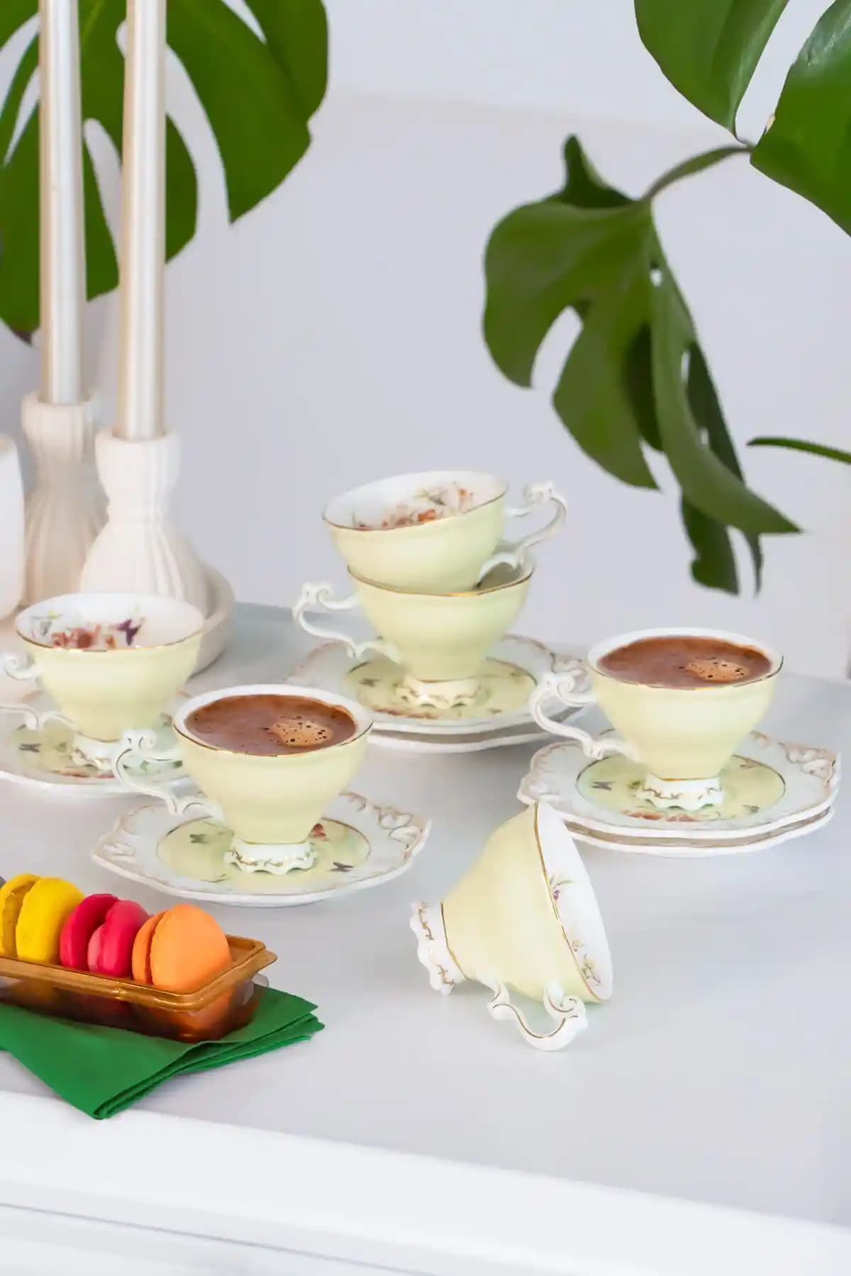 Kosova Zjn-002/4 Altın Yaldızlı 6 Kişilik Türk Kahvesi Fincan Takımı - Şık ve Dayanıklı