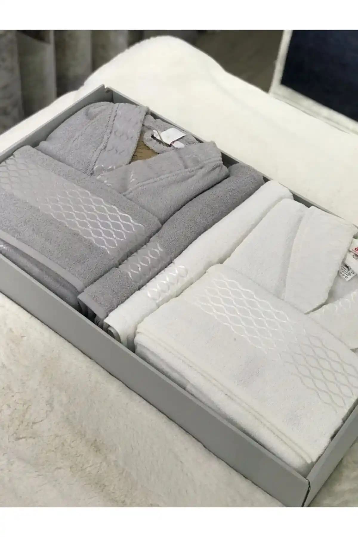 Özdilek Elissa Aile Bornoz Seti: %100 Pamuk, Konforlu ve Şık Gri Beyaz Tasarım