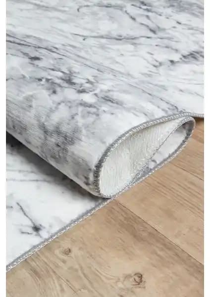 Valery Home Silvia Kesme Rulo Halı ve West Home Yıkanabilir Kaymaz Halı Karşılaştırması