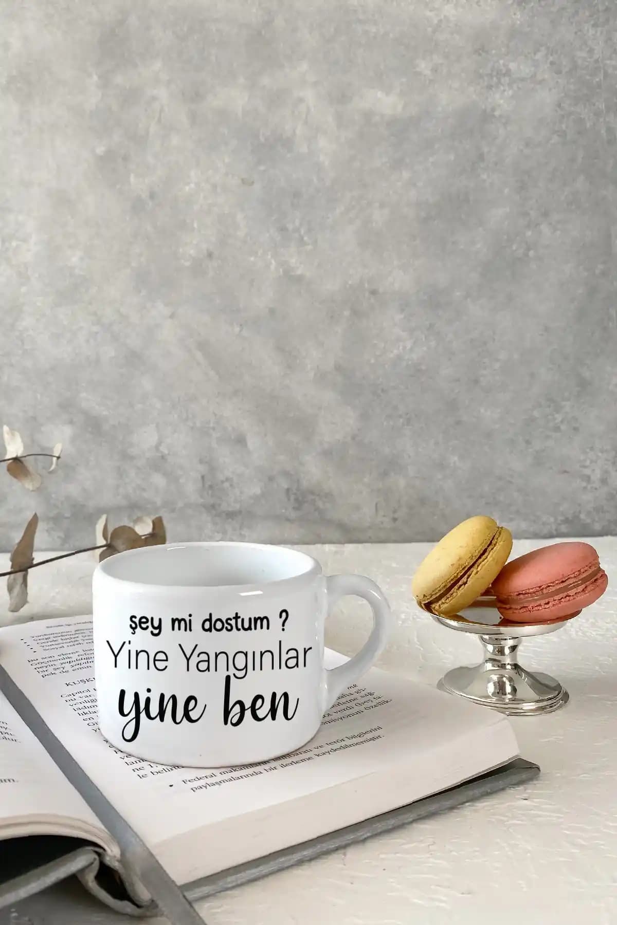 Vivas Beyaz Küçük Kupa Bardak: Modern Tasarım ve Fonksiyonellik ile 180 ml Seramik Bardak