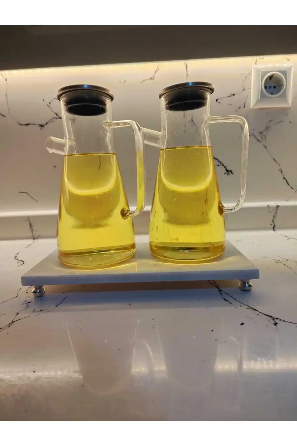 Zeybek Marble Beyaz Mermer Kesme Tahtası ve Sunum Tabağı – Estetik ve Dayanıklı Mutfak Aksesuarı