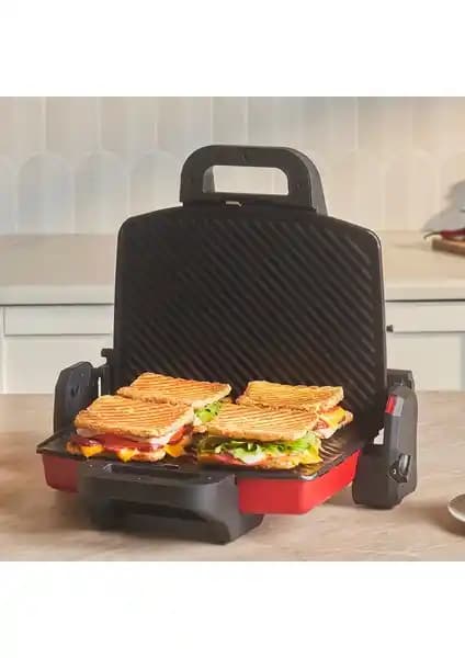 Karaca Future Essential Tost Makinesi: Şık Tasarım ve Yüksek Performanslı Çok Fonksiyonlu Mutfak Aleti
