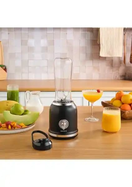 Karaca Retro Personal Smoothie Blenderi: Güçlü Performans ve Estetik Tasarım