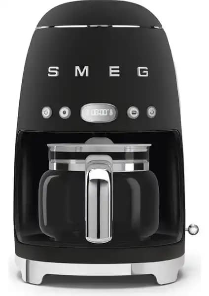 Smeg Mat Siyah Filtre Kahve Makinesi: Şık Tasarım ve Yüksek Performans