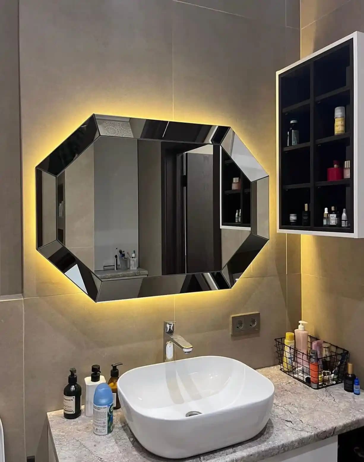 Banyo Aynası Modelleri ve Dekorasyon İpuçlarıyla Şık Bir Banyo Yaratın