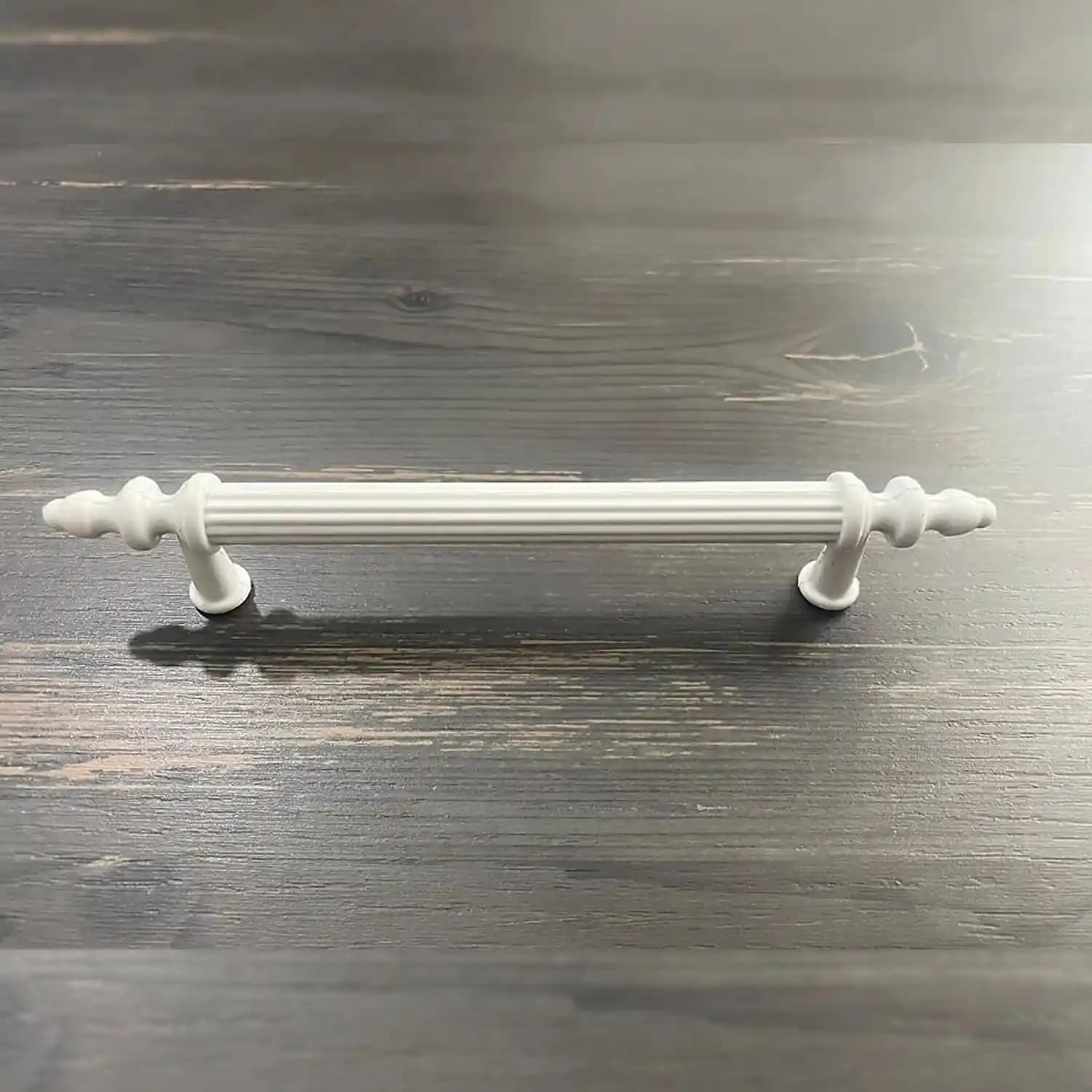 Beyaz Dolap Kulplarıyla Modern ve Şık Dekorasyon İpuçları