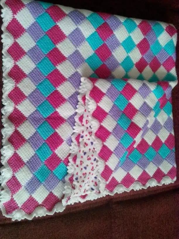 Çocuk Odası Dekorasyonunda İşlevsel ve Şık Battaniye Seçenekleri