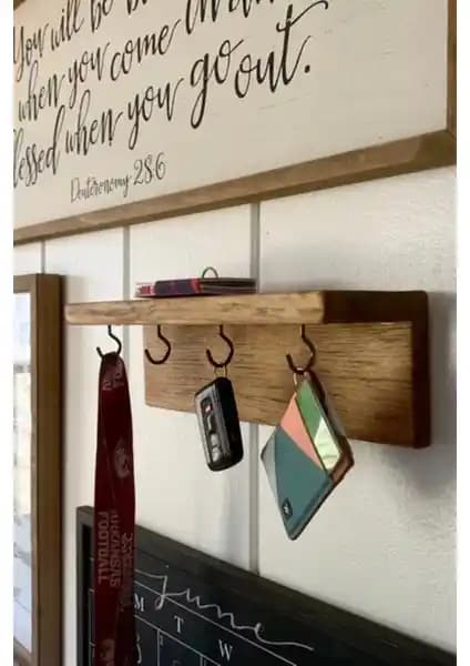 Alyones Giriş Yolu Düzenleyici: Ahşap Tasarımıyla Fonksiyonel ve Şık Ev Dekoru Çözümü