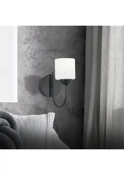 Apliqa Esila Siyah Boyalı Duvar Lambası Modern ve Şık Tasarımıyla İç Mekanlara Uygun