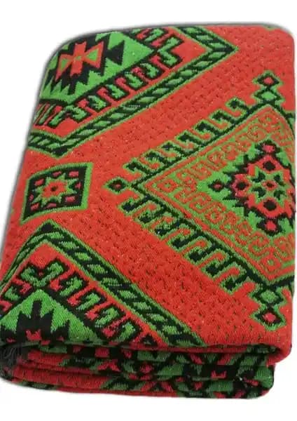 Başaran Makine Kalın Üç Mekik Uşak Kilimi: Dayanıklı ve Estetik Geleneksel Kilim