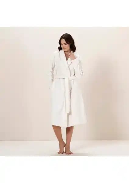 Chakra Zigzag Kadın Bornoz Ekru: Konfor ve Şıklığın Modern Buluşması