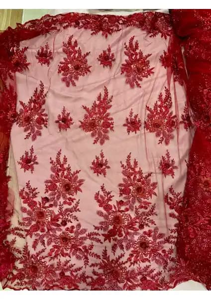 Dantel Kumaş ile Zarif ve Kaliteli Tasarımlar İçin Uzman Seçenekler