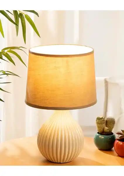 English Home Alvin Abajur: Şık ve Fonksiyonel Modern İç Mekan Aydınlatma Çözümü