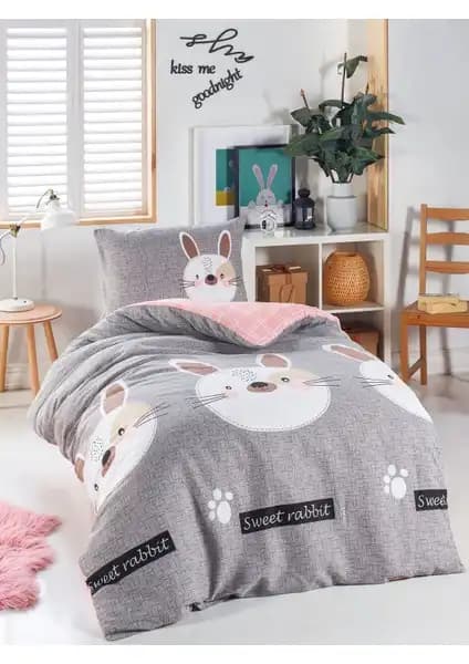 Eponj Home Junior Nevresim Seti: Çocuk ve Gençler İçin Şık ve Kullanışlı Yatak Takımı