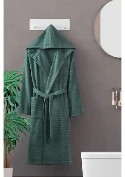 Formeya Pamuklu Kapüşonlu Bornoz: Rahat ve Şık Günlük Kullanım İçin Uygun Tasarım