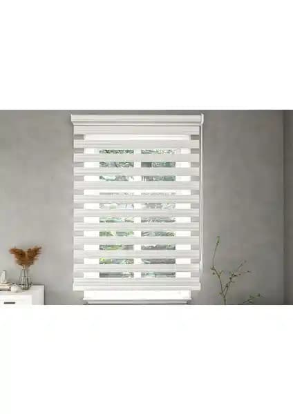 Givayo Beyaz Dar Pliseli Zebra Stor Perde: Modern ve Dayanıklı İç Mekan Dekorasyonu