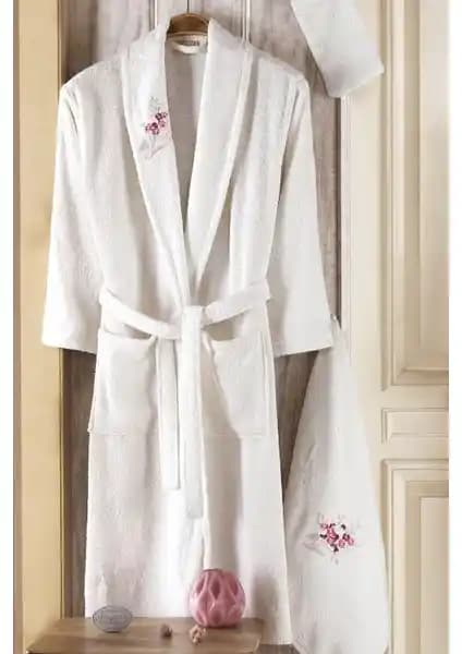 Güvenal Pamuxu 4 Parça Tekli Bornoz Seti Konfor ve Şıklık Sunar