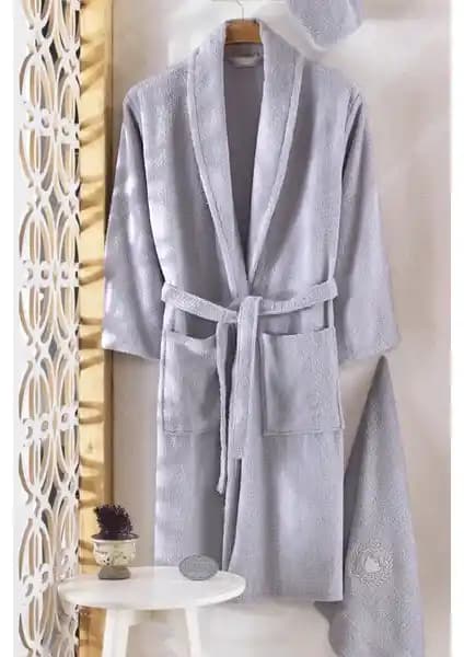 Güvenal Pamuxu 4 Parça Tekli Bornoz Seti: Yüksek Kalite ve Şık Tasarım Özellikleri