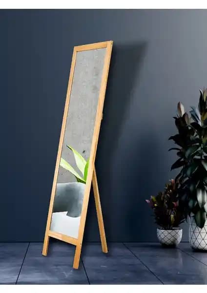 Harz Dekor Ayaklı Boy Aynası: Doğal Ahşap ve Estetik Tasarımın Birleşimi
