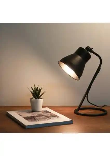 Homing Basic Tasarım Masa Lambası ile Modern ve İşlevsel Aydınlatma Çözümü