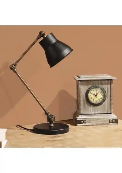 Homing Nova Retro Eskitme Çalışma Masa Lambası Estetik ve Fonksiyonel Tasarım Özellikleri