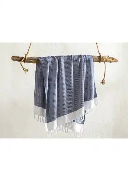 İngiliz Evi Diyagonal Pamuklu Peştamal: Şıklık ve Konfor Sunan Plaj Aksesuarı