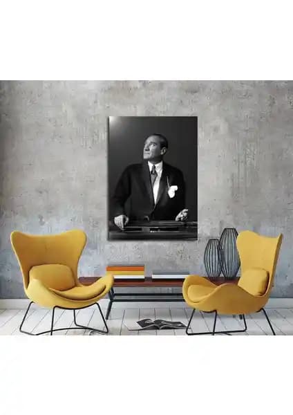İstikbal Göklerdedir Atatürk Portresi Kanvas Tablo – Dayanıklı ve Estetik Türk Sanat Eseri
