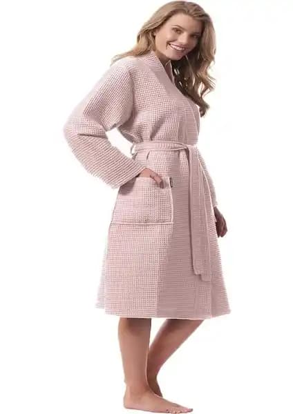 Kulcu Tekstil Pembe Kadın Erkek Pike Bornozları Yüksek Kalite ve Şık Tasarım ile Ev ve Spa Kullanımı İçin