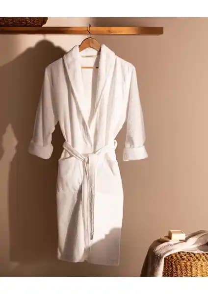 Madame Coco Belda Şalyaka Kadın Bornoz: Rahatlık ve Şıklığın Modern Buluşması