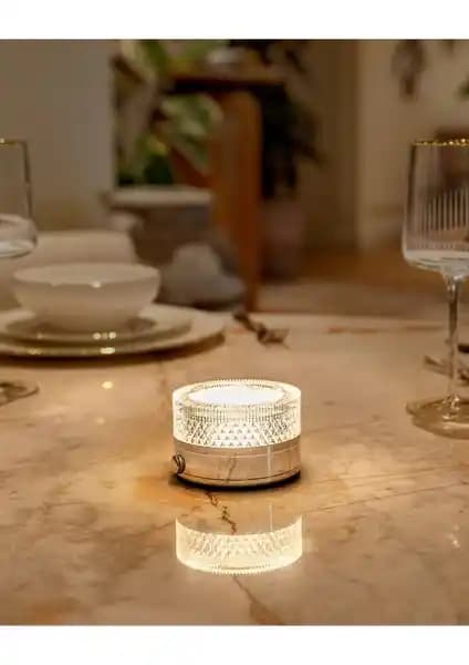 Madame Coco Claire Dokunmatik Abajur: Estetik ve Fonksiyonelliğin Modern Buluşması