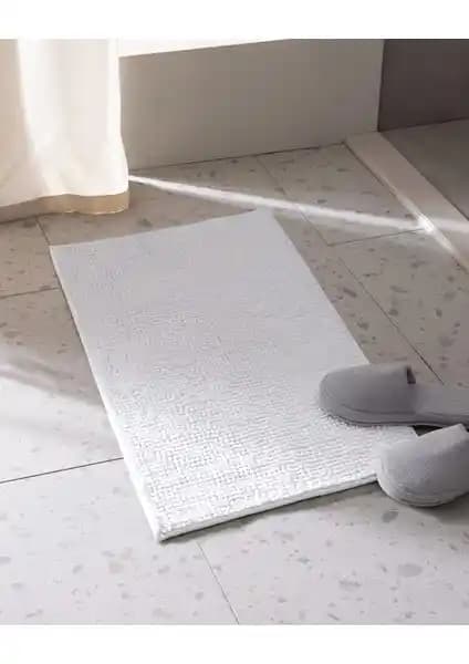 Madame Coco Conques Banyo Paspas: Şık ve Konforlu 50x80 cm Banyo Dekorasyonu Ürünü