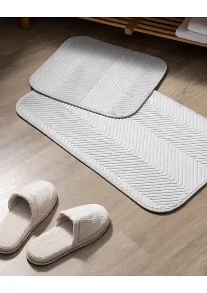 Madame Coco Emele Banyo Paspası: Şık ve Dayanıklı Tasarım ile Konfor Sağlar