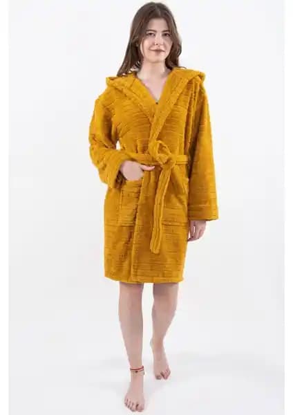 MaisonArt Comfy Kapşonlu Peluş Bornoz Sabahlık: Rahatlık ve Şıklığın Birleşimi