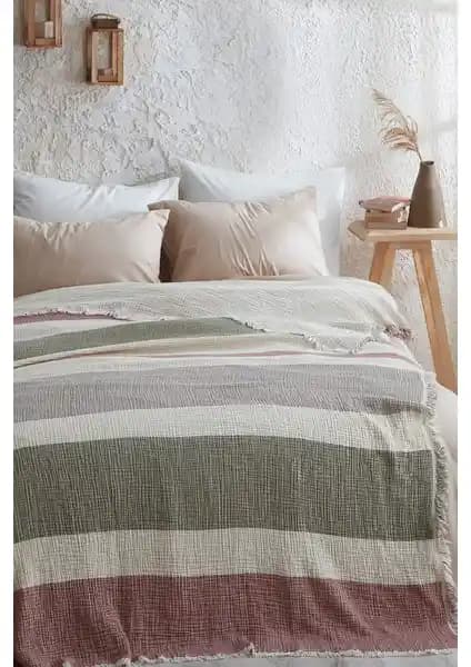 Medaillon Home Çizgili 4 Katlı Müslin Yatak Örtüsü: Şık ve Konforlu Tasarım