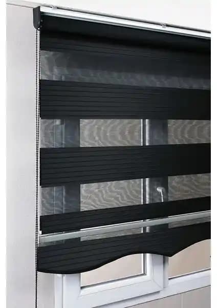 Modern Siyah Pileli Stor Perde Etekli Tasarım ve Kullanım Kolaylığıyla Öne Çıkıyor