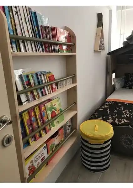 Mrt Ahşap Montessori Kitaplık Geniş Model Yuvarlak Çıtalarıyla Güvenli ve Şık Tasarım
