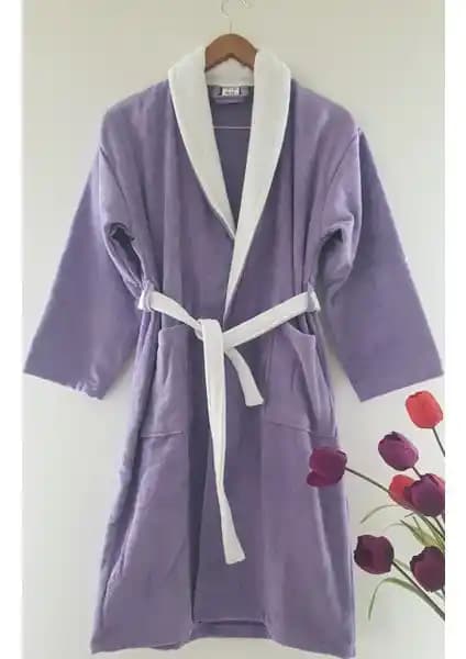 My Sweet Baby Kadife Çocuk Bornozu: Konfor ve Şıklık Sunan Yuvarlak Tasarım