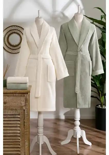 Özdilek Point Happy Aile Bornoz ve Havlu Seti: Şık ve Konforlu Banyo Tekstili Ürünü