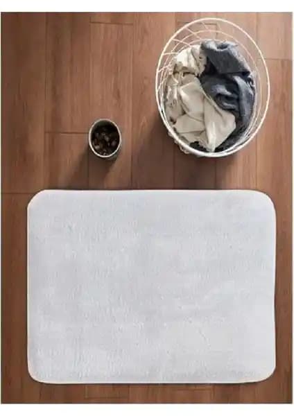 Saraz Puffy Banyo Paspas: Estetik ve Fonksiyonellik İçin Modern Banyo Dekorasyonu Seçeneği