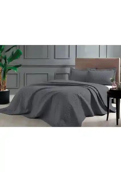 Taç Glory Çift Kişilik Yatak Örtüsü: Şık Tasarım ve Kolay Bakım Özellikleri