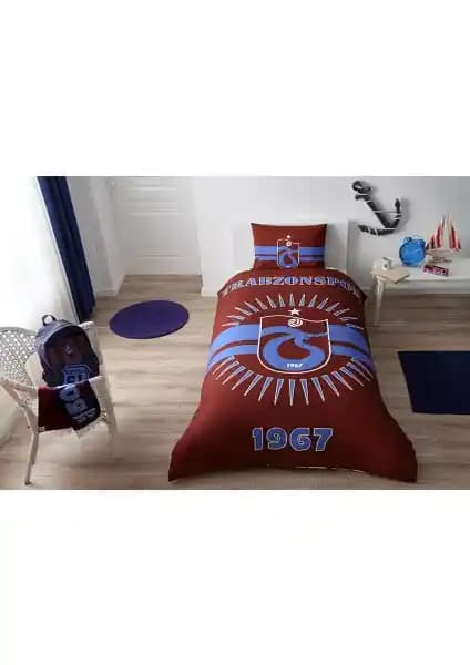 Taç Lisanslı .Brf Nevresim Takımı Parlayan Güneş Temasıyla Modern ve Enerjik Tasarım