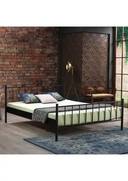 Unimet Falez Çift Kişilik Ferforje Metal Karyola: Estetik ve Dayanıklılığın Modern Buluşması