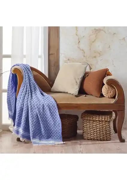 Vagonik Zigzag Pamuklu TV Battaniyesi Modern Tasarım ve Konfor Sunar