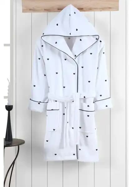 Varol Kalpli Nakışlı %100 Pamuk Love Serisi Bornoz Şıklık ve Konfor Sunan Modern Tasarım