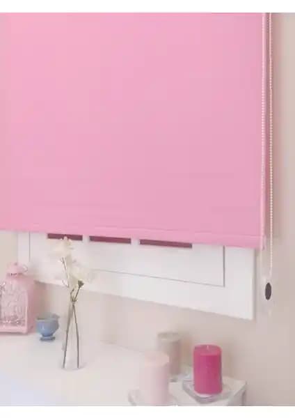 Venassa Mat Stor Güneşlik Perde: Şık ve Fonksiyonel Tasarım ile Güneş Kontrolü