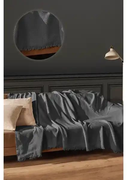 Viaden Merlin Koltuk Örtüsü: Şık ve Dayanıklı Pamuk Malzemeden Modern Tasarım