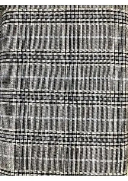 Vivola Moda Ekose Gabardin Kumaşı: Şıklık ve Dayanıklılığı Bir Arada Sunan Malzeme