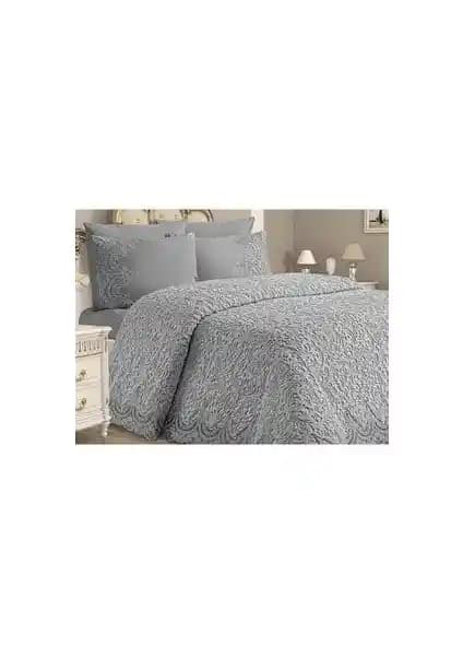 Yarençeyiz Dantelli Gelin Battaniye Seti: Şık ve Çok Yönlü Yatak Dekorasyonu Çözümü