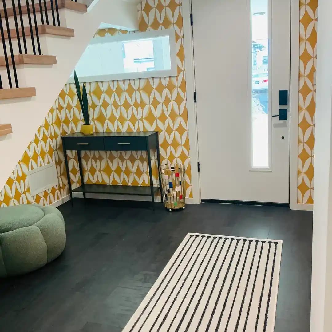 Giriş Holü Dekorasyonunda Estetik ve Fonksiyonelliğin Dengesi: Tasarım ve Uygulamalar