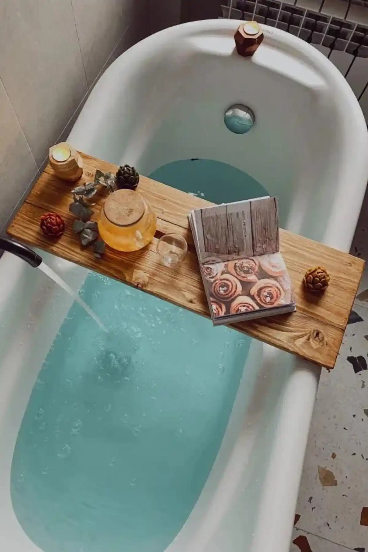 Banyo Dekorasyonunda Şıklık ve Fonksiyonellik İçin Banyo Masası Seçenekleri